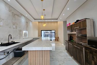 Casa &agrave; venda - 160m&sup2; - Jardim Lima