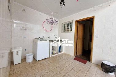 Casa &agrave; venda - 426m&sup2; - Centro