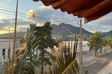 Sobrado &agrave; venda - 500m&sup2; - Jardim Mantiqueira II