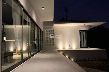 Casa &agrave; venda - 3200m&sup2; - Morada do Sol