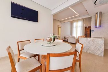 Casa &agrave; venda - 195m&sup2; - Jardim Panorama