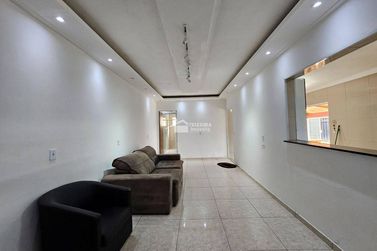 Ch&aacute;cara &agrave; venda - 443m&sup2; - Vargem do Rigoni