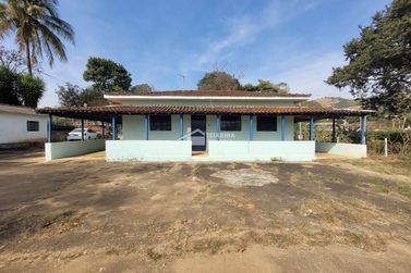 S&iacute;tio &agrave; venda - 200m&sup2; - Zona Rural