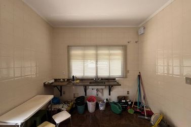 Sala Comercial &agrave; venda - 354m&sup2; - Centro