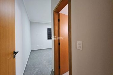 Casa &agrave; venda - 200m&sup2; - Jardim Mirante