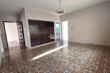Casa &agrave; venda - 238m&sup2; - Centro