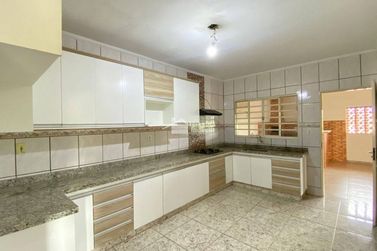 Casa &agrave; venda - 140m&sup2; - Jardim Rio Negro