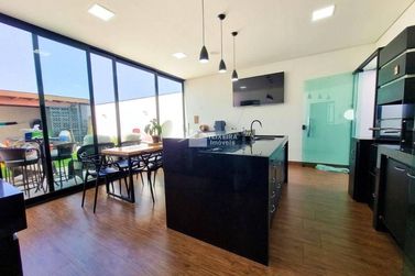 Casa &agrave; venda - 220m&sup2; - Jardim Alto da Bela Vista