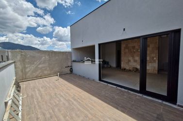 Casa &agrave; venda - 230m&sup2; - Veredas da Serra