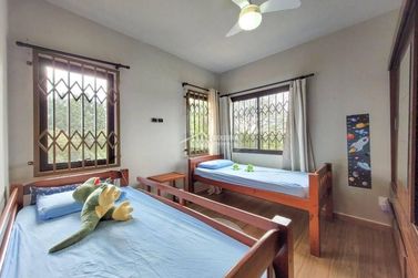 S&iacute;tio &agrave; venda - 600m&sup2; - Zona Rural