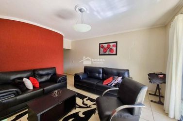 Sobrado &agrave; venda - 150m&sup2; - Pirapitinga