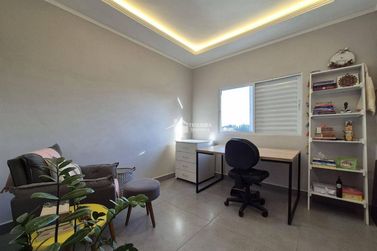 Casa &agrave; venda - 150m&sup2; - Santo Ant&ocirc;nio de Lisboa