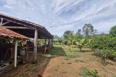 Ch&aacute;cara &agrave; venda - 150m&sup2; - Jardim da S&oacute;vis
