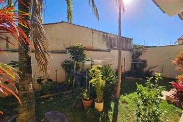 Casa &agrave; venda - 300m&sup2; - Jardim Bela Vista