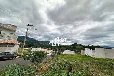 Terreno &agrave; venda - 200m&sup2; - Veredas da Serra