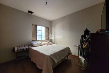 Casa &agrave; venda - 247m&sup2; - Jardim Panorama