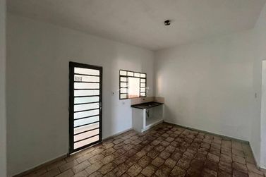 Casa para alugar - Jardim Primavera