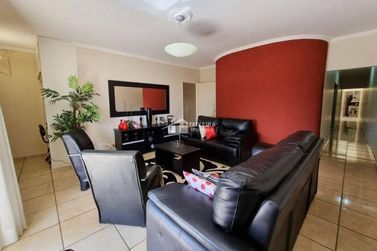 Sobrado &agrave; venda - 150m&sup2; - Pirapitinga
