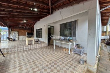 Casa &agrave; venda - 60m&sup2; - 