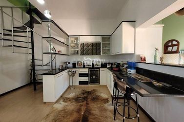 Casa &agrave; venda - 341m&sup2; - Jardim Ip&ecirc;