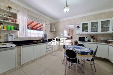Casa &agrave; venda - 500m&sup2; - Centro