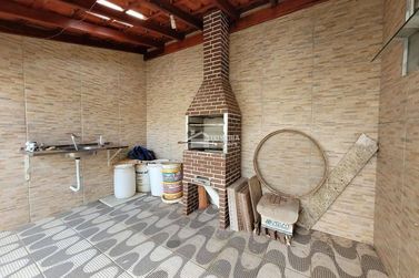 Casa &agrave; venda - 180m&sup2; - Jardim Mantiqueira II