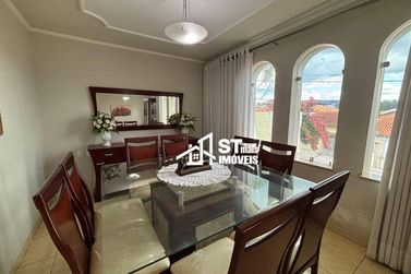 Casa &agrave; venda - 216m&sup2; - Jardim Nova Andradas