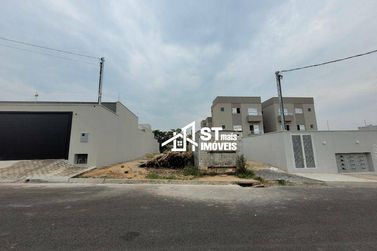 Terreno &agrave; venda - 342m&sup2; - Morada dos P&aacute;ssaros