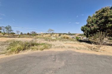 Terreno &agrave; venda - 224m&sup2; - Jardim Village
