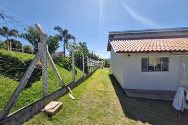 Ch&aacute;cara &agrave; venda - 100m&sup2; - Bairro Santa Luzia