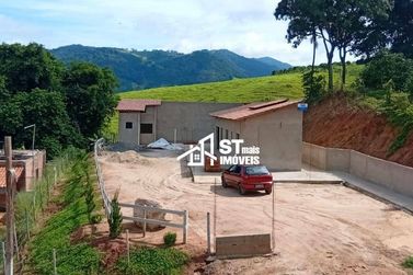 Ch&aacute;cara &agrave; venda - 950m&sup2; - Zona Rural