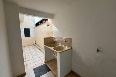 Casa para alugar - 140m&sup2; - Centro