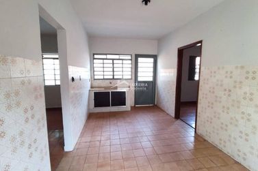 Casa &agrave; venda - 140m&sup2; - Vila Buzato