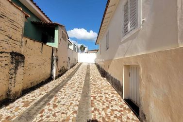 Casa &agrave; venda - 283m&sup2; - Centro