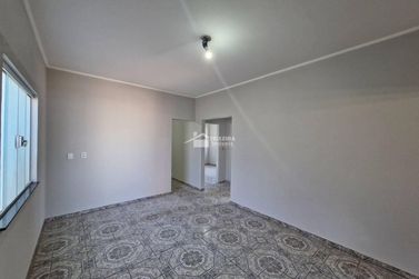 Casa &agrave; venda - 170m&sup2; - Jardim Primavera