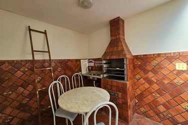 Casa &agrave; venda - 250m&sup2; - Vila Buzato