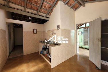 Casa &agrave; venda - 150m&sup2; - Vila Caracol
