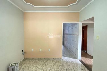 Casa &agrave; venda - 140m&sup2; - Jardim Rio Negro