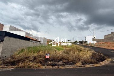 Terreno &agrave; venda - 298m&sup2; - Veredas da Serra