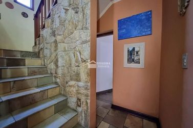 Casa &agrave; venda - 427m&sup2; - Centro