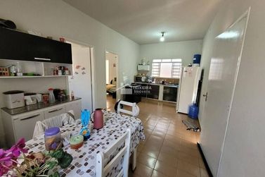 Casa &agrave; venda - 92m&sup2; - Centro