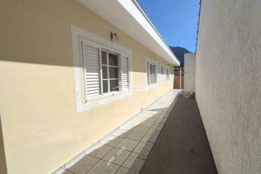 Casa &agrave; venda - 232m&sup2; - Jardim Bela Vista