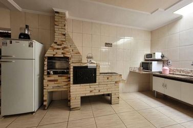 Casa &agrave; venda - 340m&sup2; - Centro