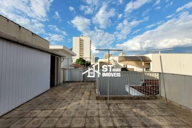 Casa para alugar - 272m&sup2; - Centro