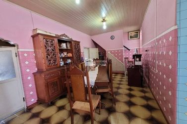 Casa &agrave; venda - 204m&sup2; - Centro