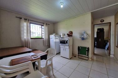 Ch&aacute;cara &agrave; venda - 650m&sup2; - Bairro Retirinho