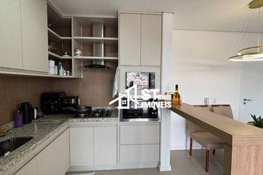 Apartamento &agrave; venda - 65m&sup2; - Centro
