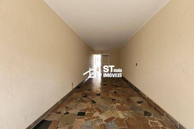 Casa &agrave; venda - 334m&sup2; - Centro