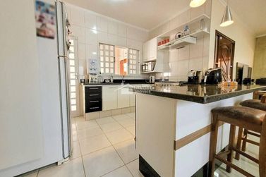 Casa &agrave; venda - 90m&sup2; - Jardim Ip&ecirc;