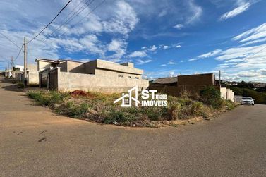 Terreno &agrave; venda - 253m&sup2; - Portal da Mantiqueira